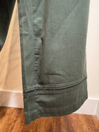 NORTHERN REFLECTIONS CROPPED PANTS- Consigned with VARDO Vintage & Valuables vvvardo.ca