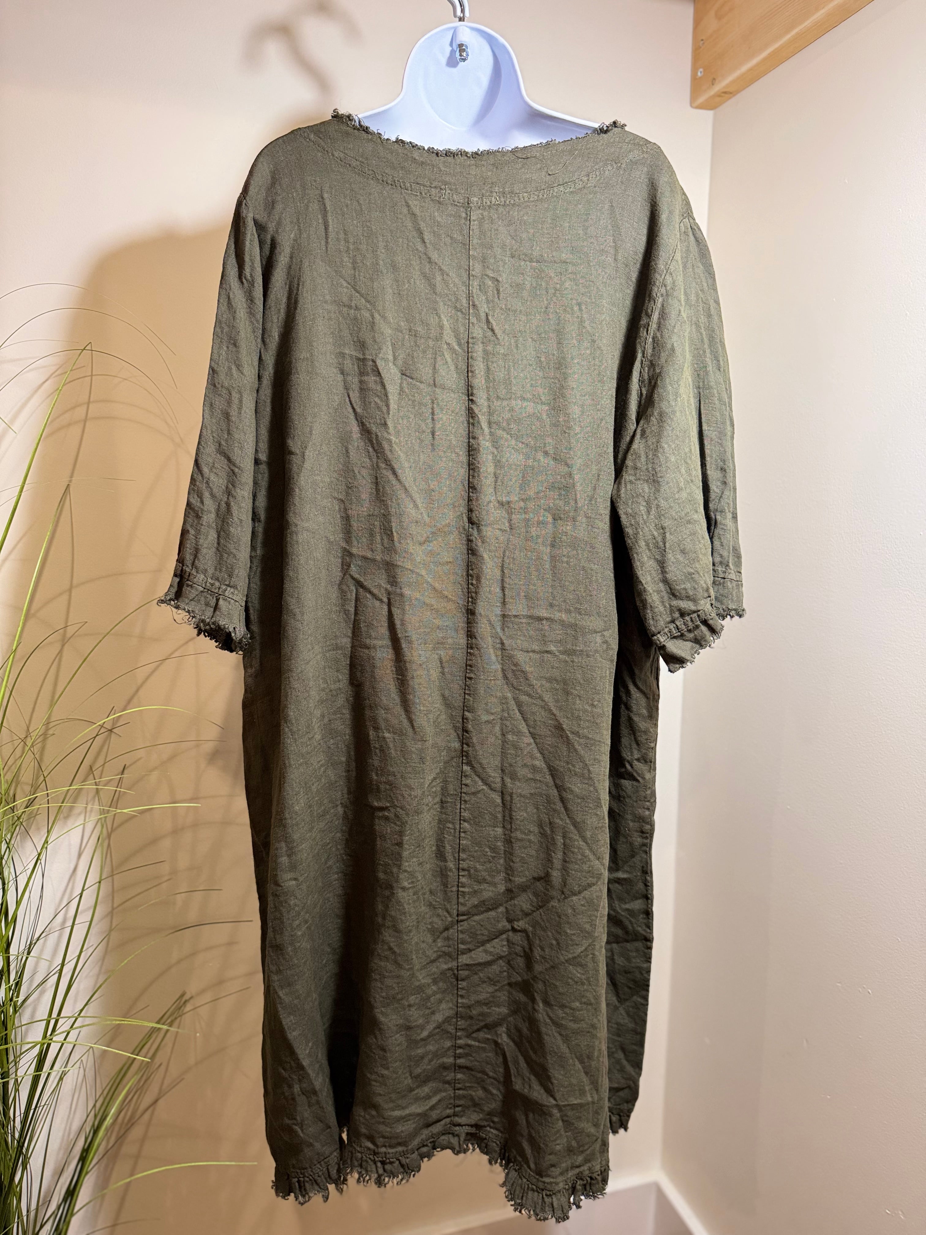 STELLA MARTINI dress - Consigned with VARDO Vintage & Valuables vvvardo.ca