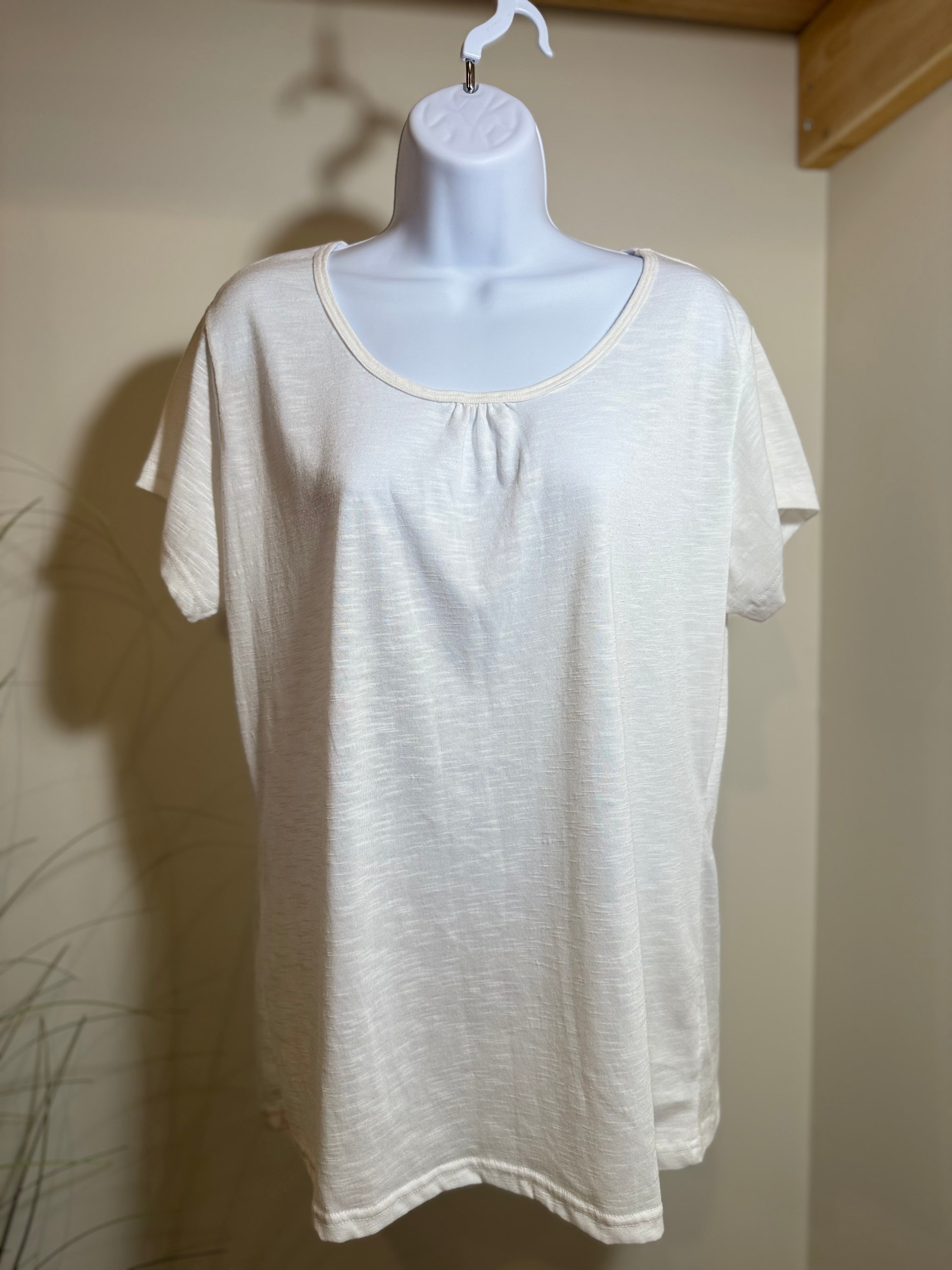MOUNTAIN WAREHOUSE Agra Quick-Dry T-Shirt - Consigned with VARDO Vintage & Valuables vvvardo.ca