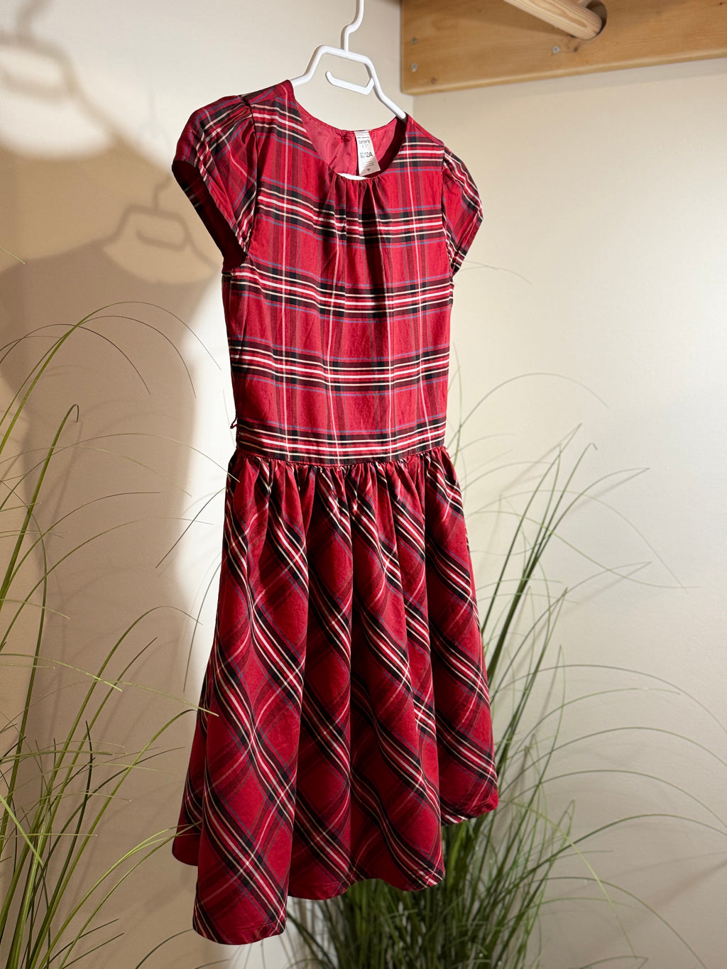CARTER'S KID RED PLAID DRESS- Consigned with VARDO Vintage & Valuables vvvardo.ca