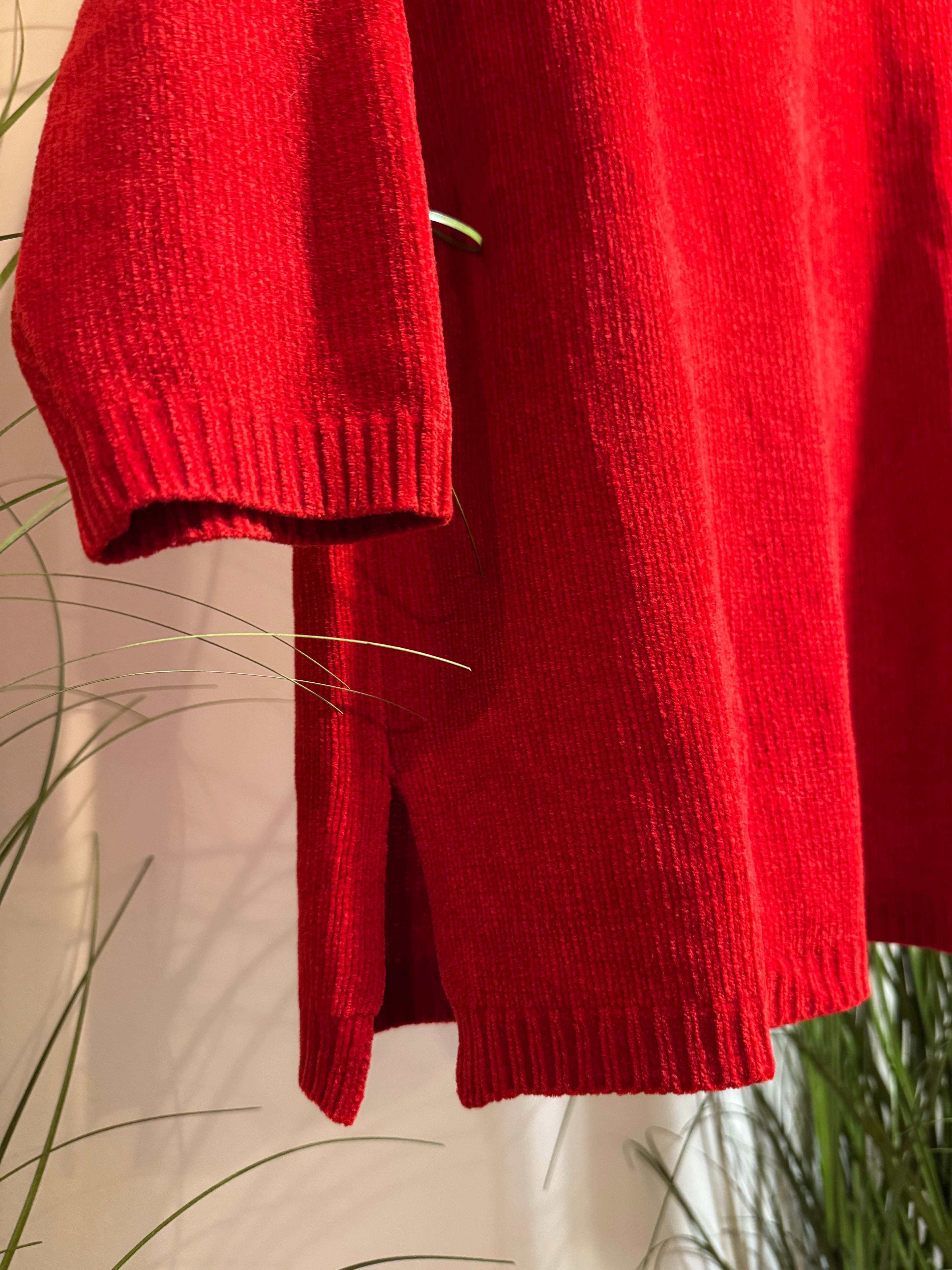 Vintage GLORIA VANDERBILT red chenille SWEATER- Consigned with VARDO Vintage & Valuables vvvardo.ca
