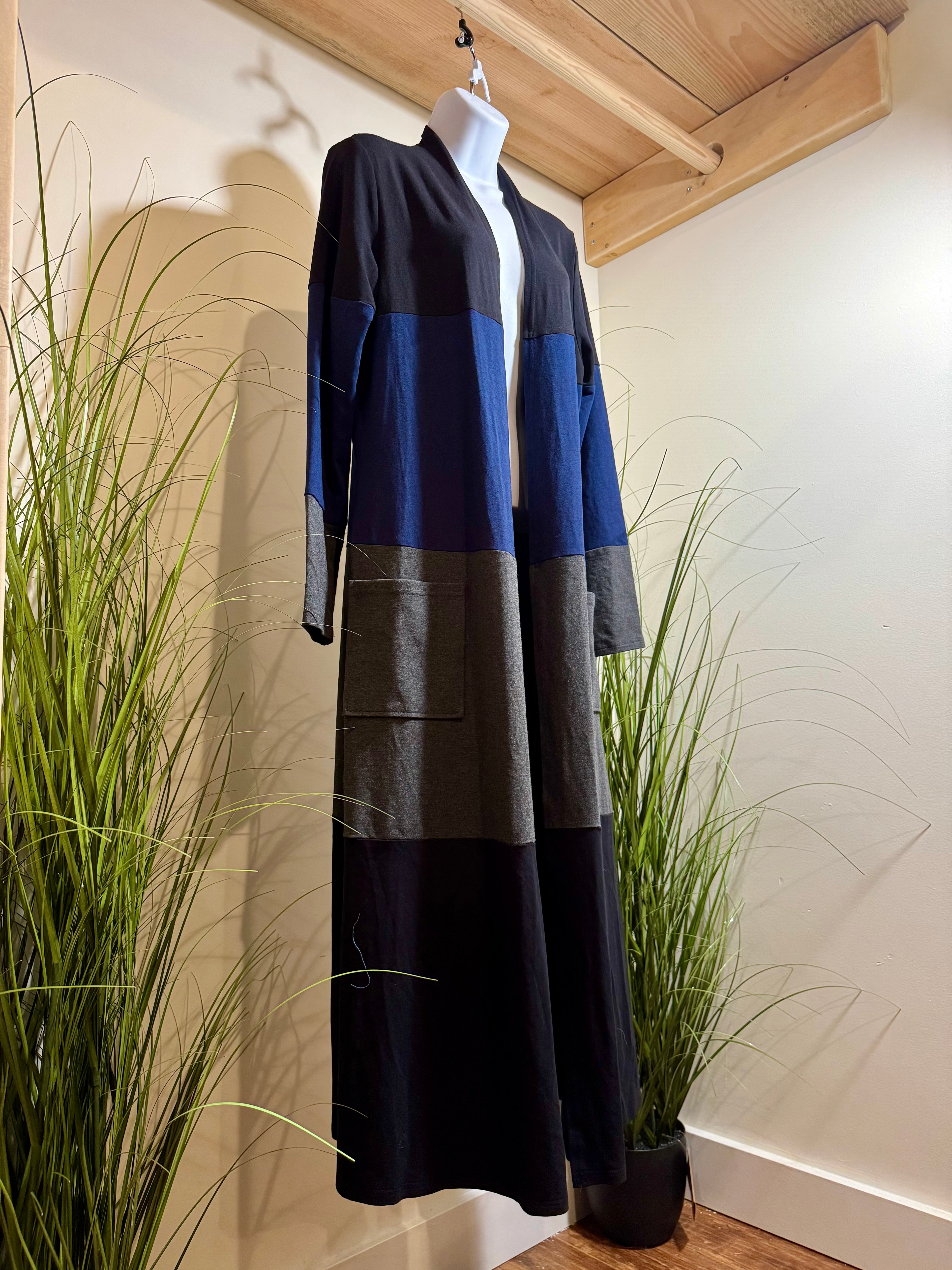 BLUE SKY CLOTHING CO. LONG COLOUR BLOCK JACKET - Consigned with VARDO Vintage & Valuables vvvardo.ca