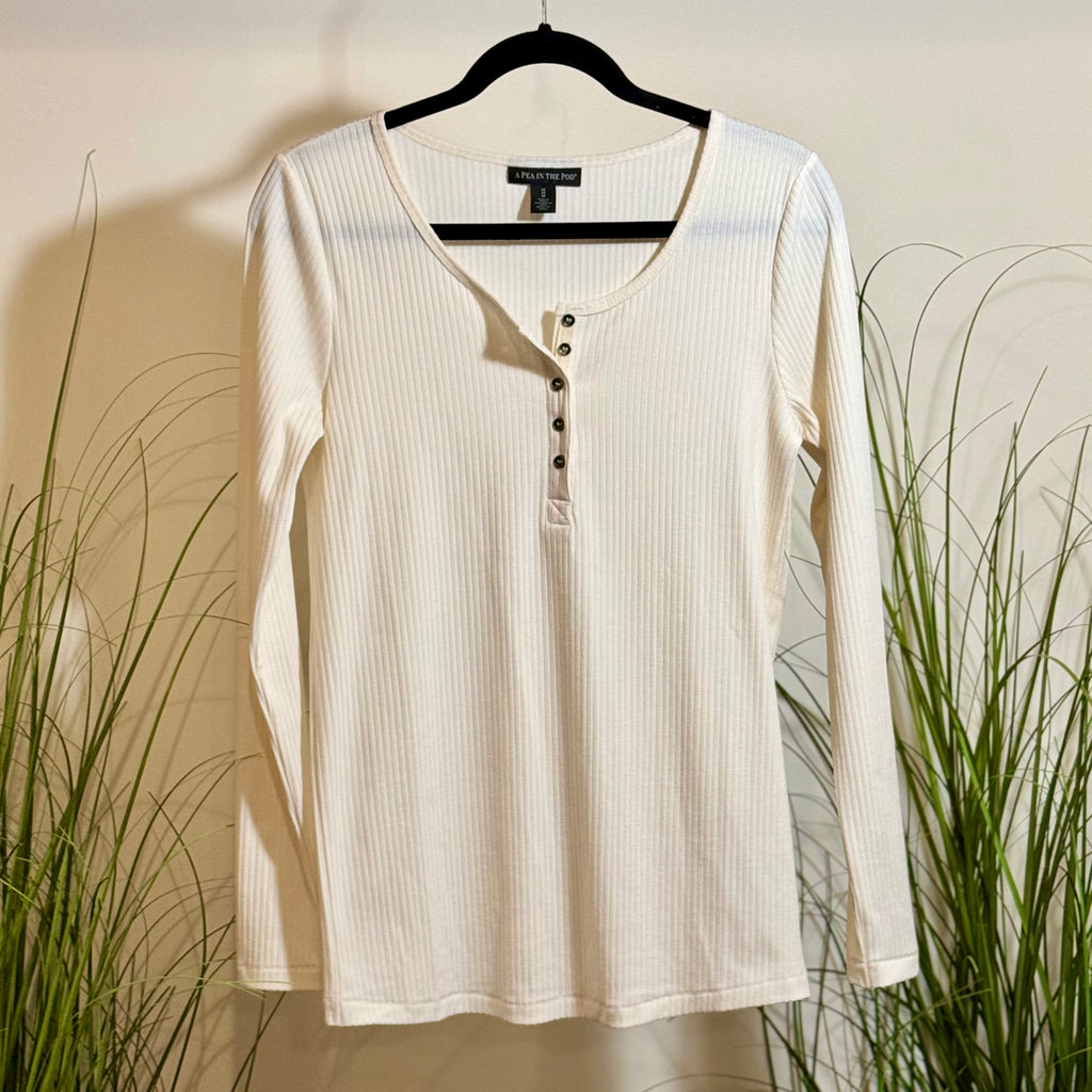 A PEA IN THE POD LONG SLEEVE HENLEY - Consigned with VARDO Vintage & Valuables vvvardo.ca