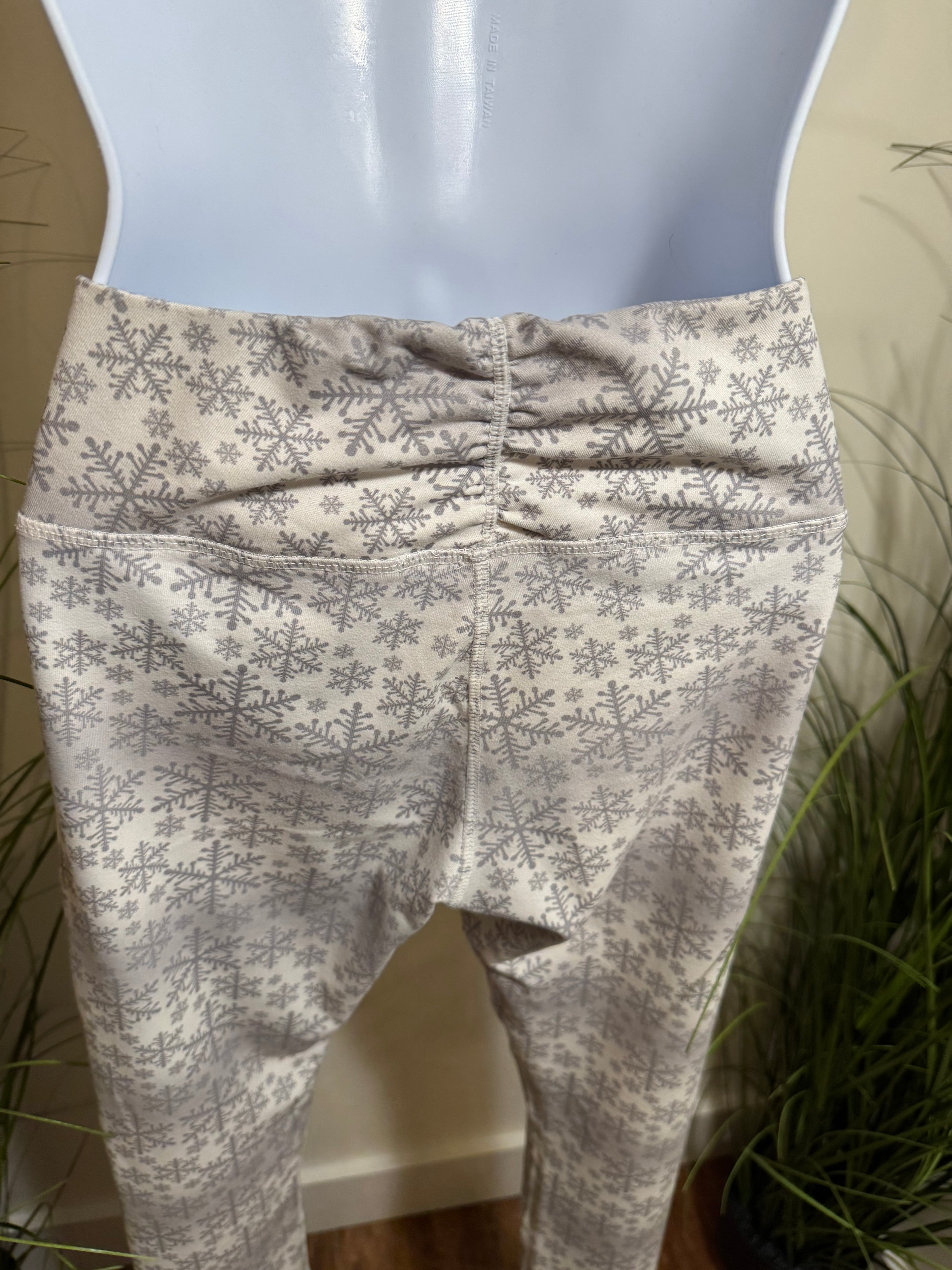 Kyodan Legging- Snowflake Print