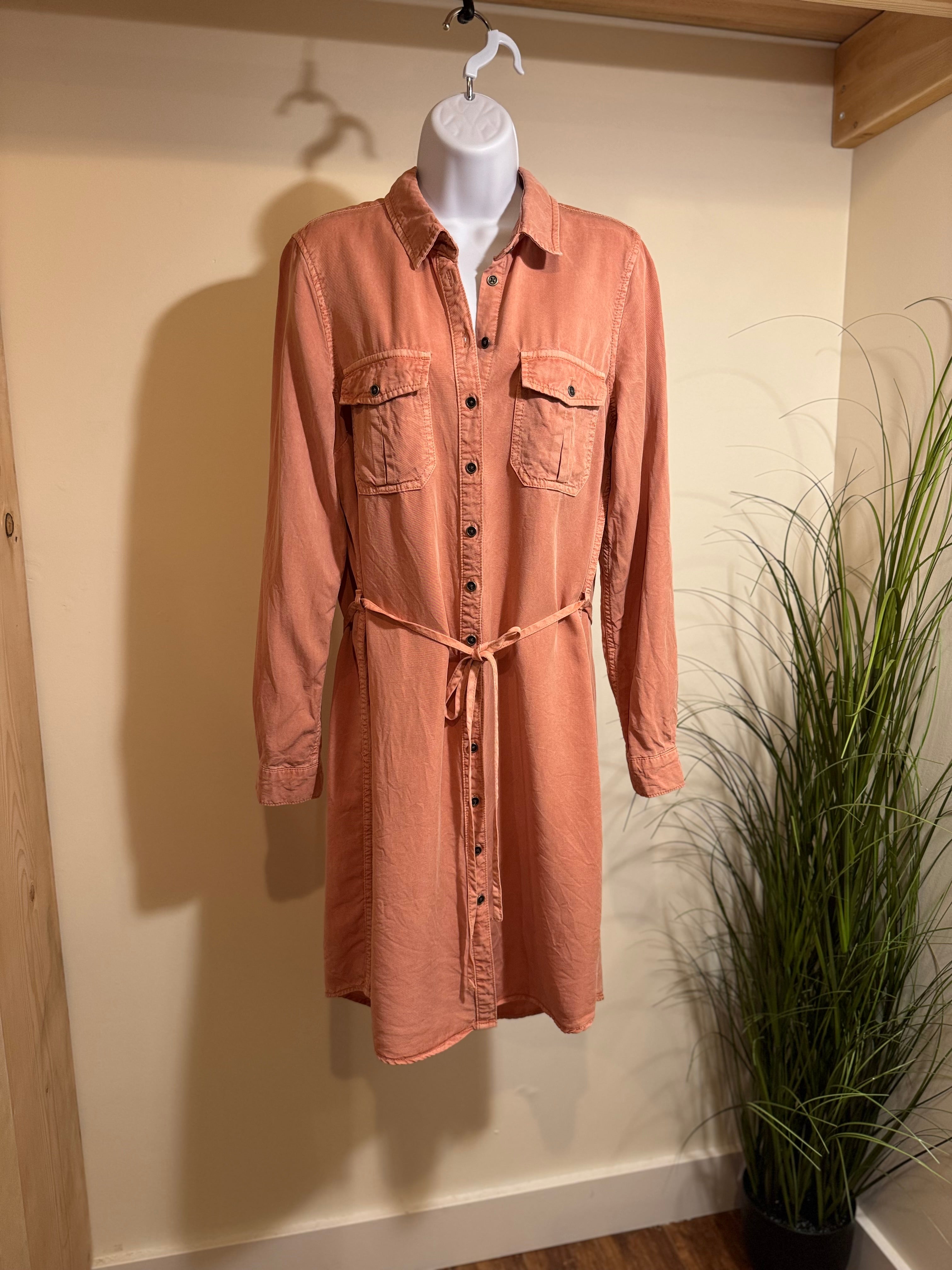 Parasuco - Tencel Utility Buttoned down Shirt Dress, long sleeves