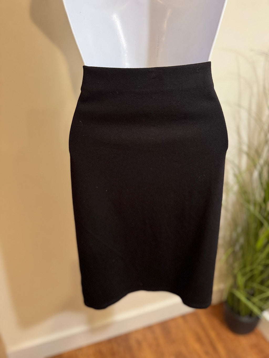 Made in Canada-Studio Pencil Skirt