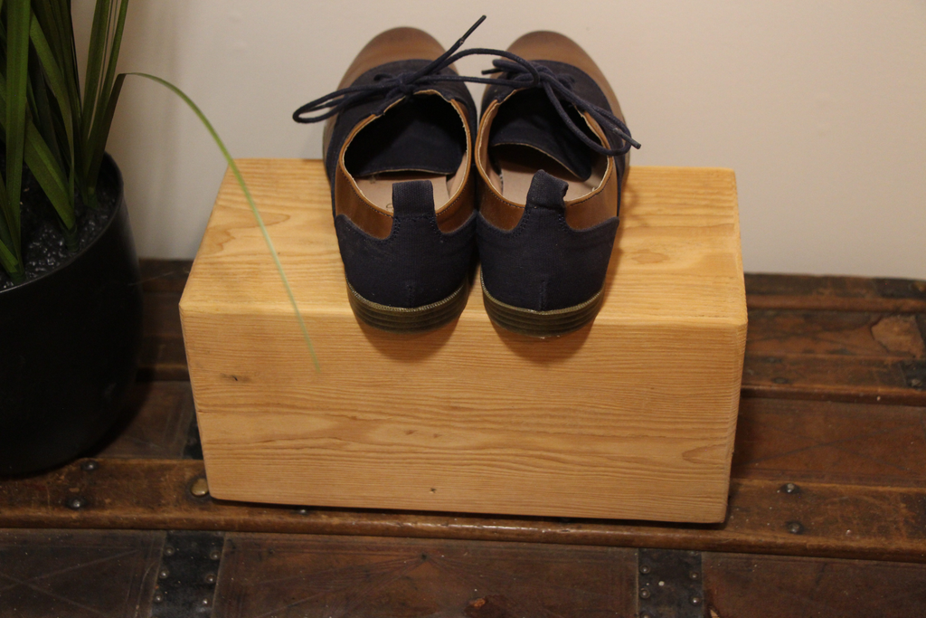 Size 7.5 Restricted Blue and Brown Saddle Shoes Oxfords
