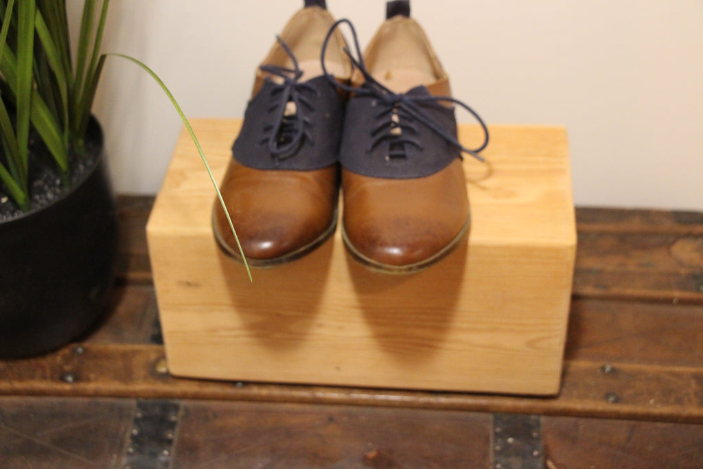 Size 7.5 Restricted Blue and Brown Saddle Shoes Oxfords