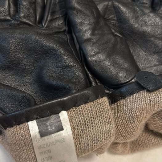 LEATHER & CASHMERE GLOVES - Consigned with VARDO Vintage & Valuables vvvardo.ca