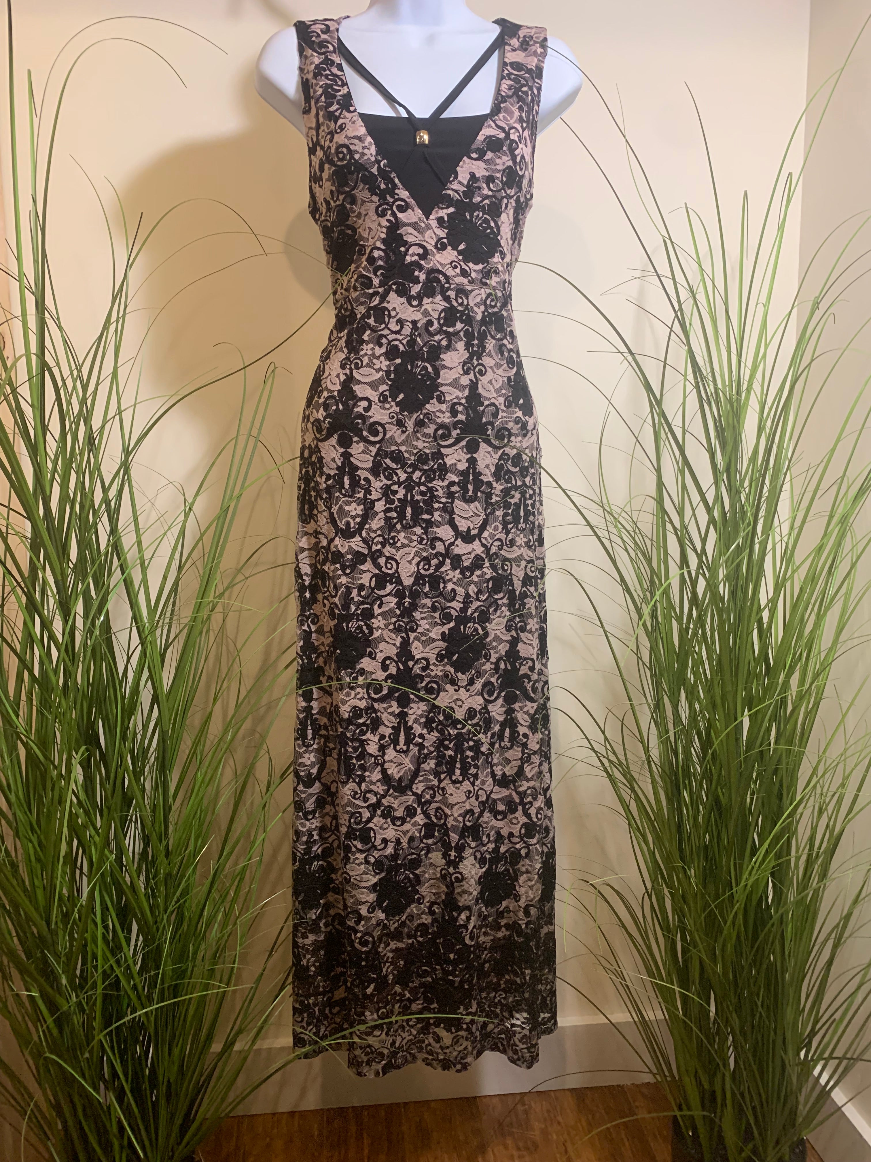 BROCHURE LACE DRESS - Consigned with VARDO Vintage & Valuables vvvardo.ca