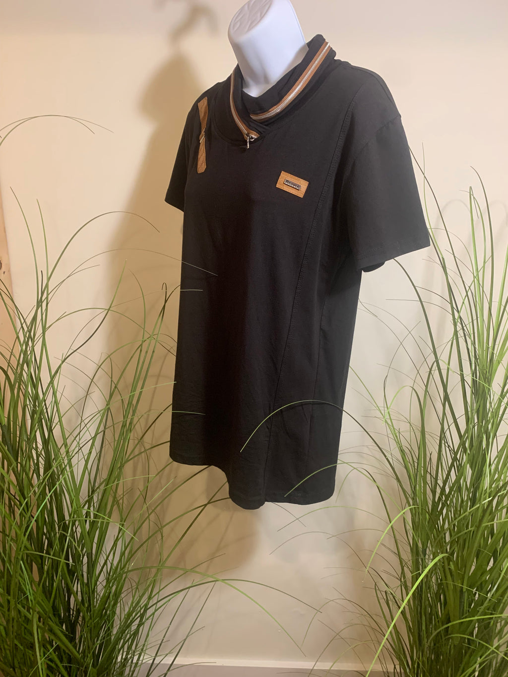 REROCK JEANS WEAR SHIRT- Consigned with VARDO Vintage & Valuables vvvardo.ca