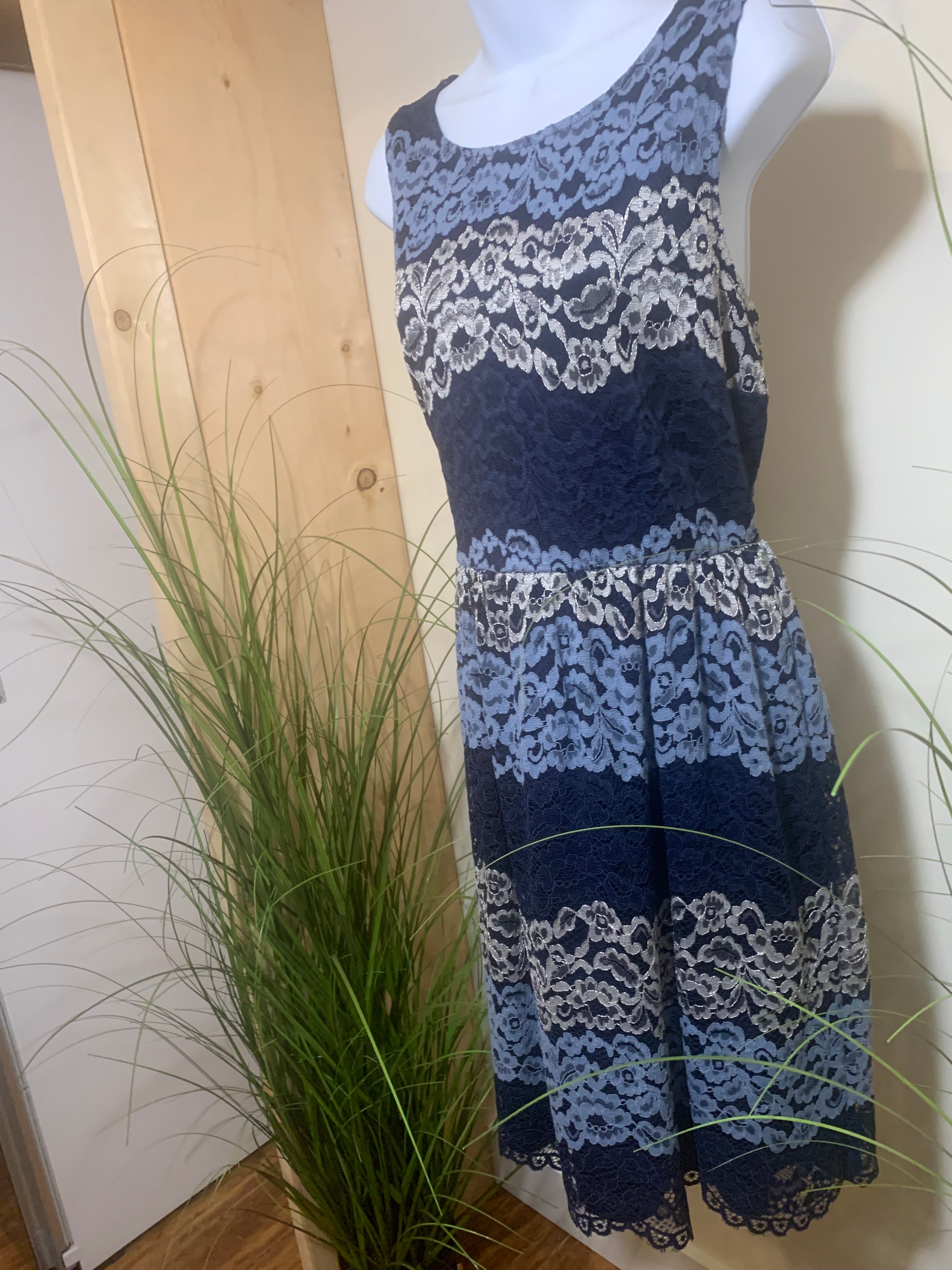 RICKI'S LACE DRESS - Consigned with VARDO Vintage & Valuables vvvardo.ca