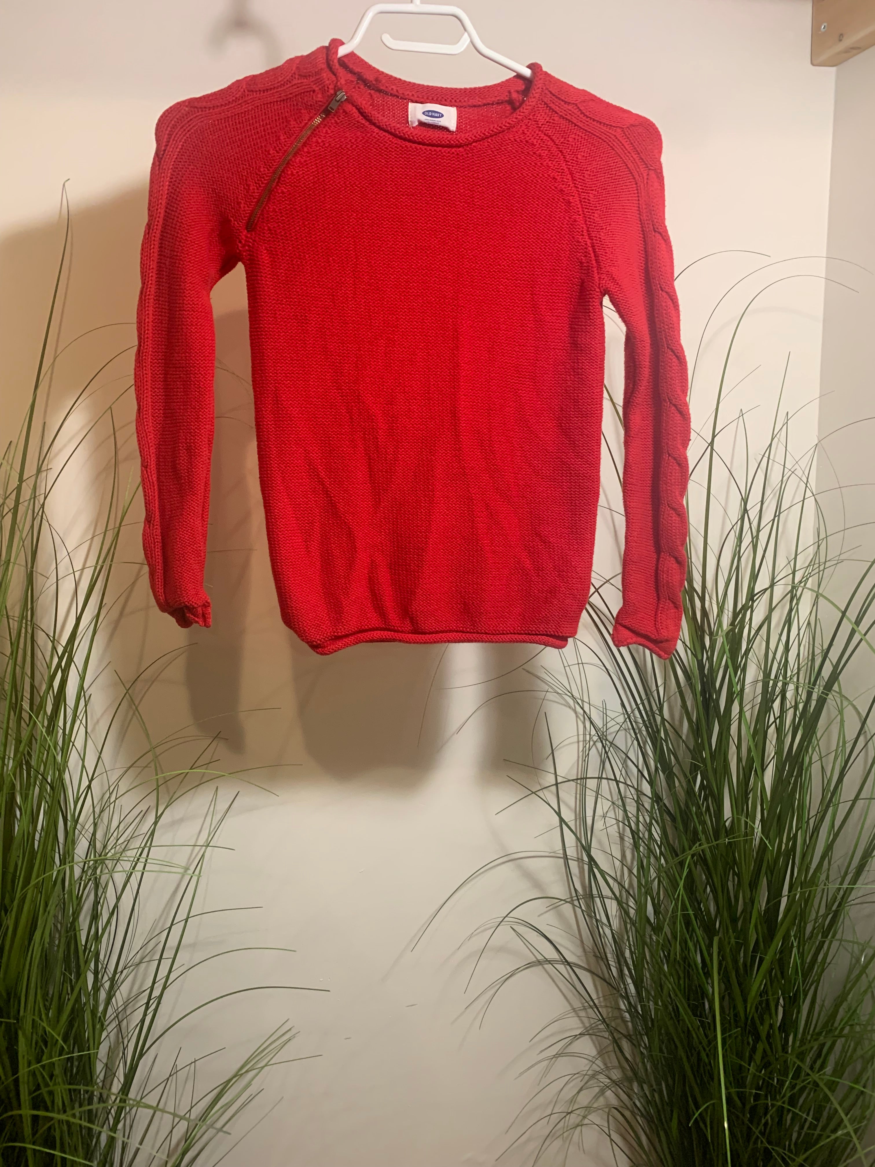 OLD NAVY FISHER KNIT SLEEVE SWEATER - Consigned with VARDO Vintage & Valuables vvvardo.ca