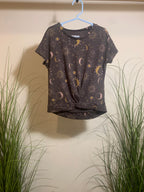 OSH KOSH UNIVERSE PRINT TSHIRT - Consigned with VARDO Vintage & Valuables vvvardo.ca