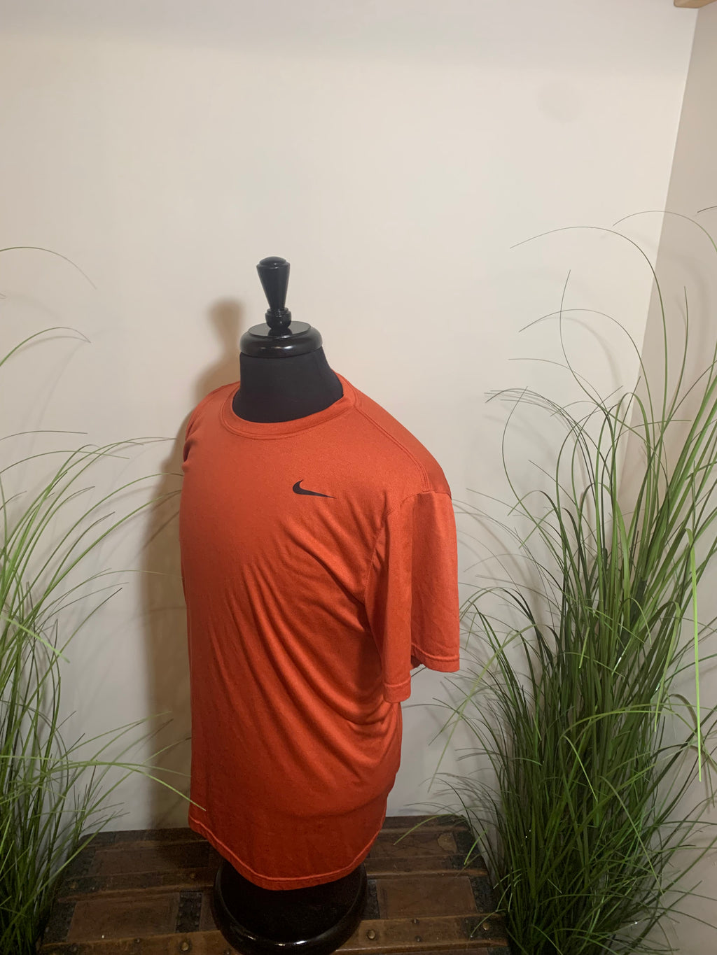 The Nike Tee Dry Fit Men's XL