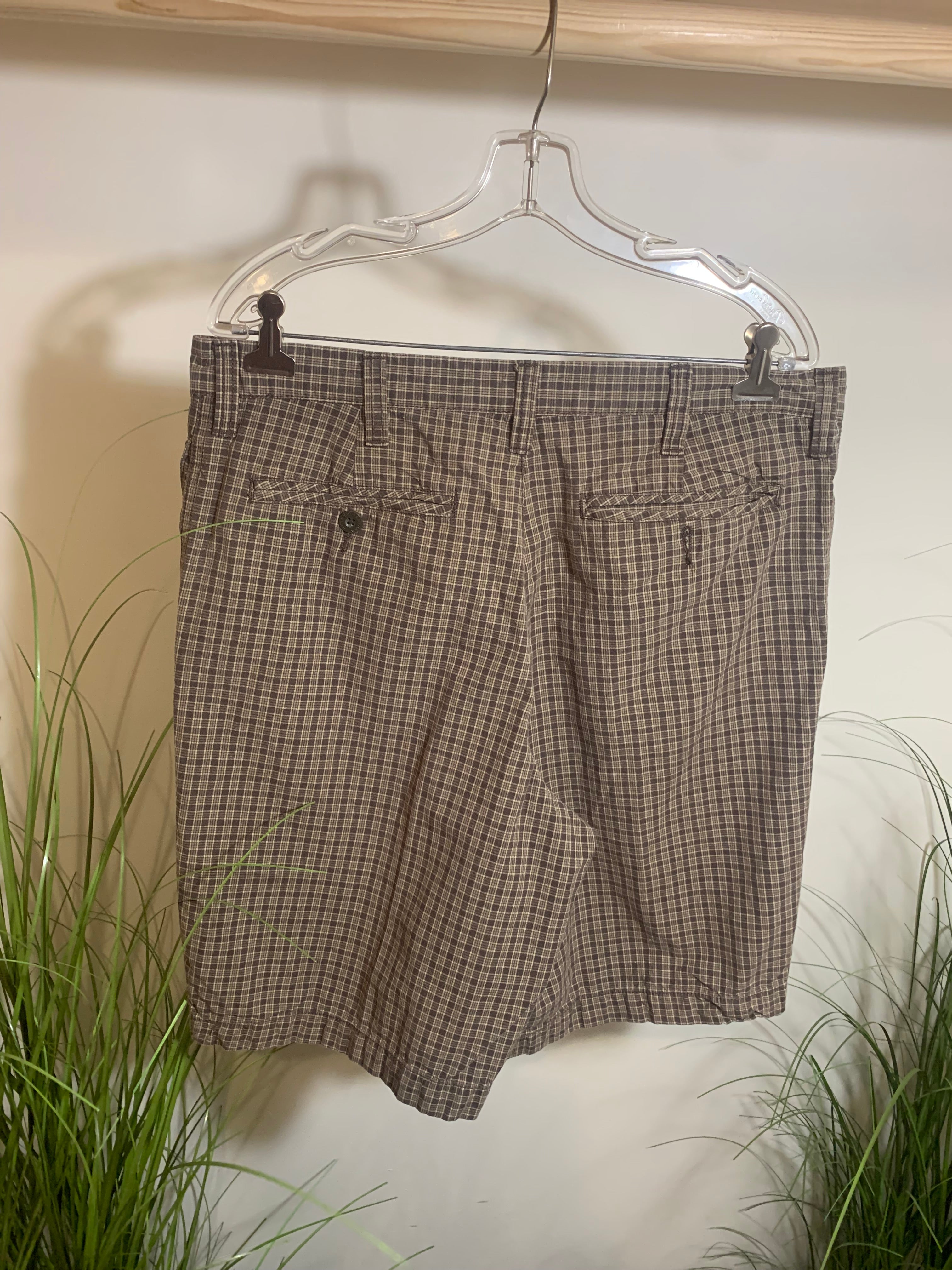 Size 36 Men's Retreat Dress Shorts