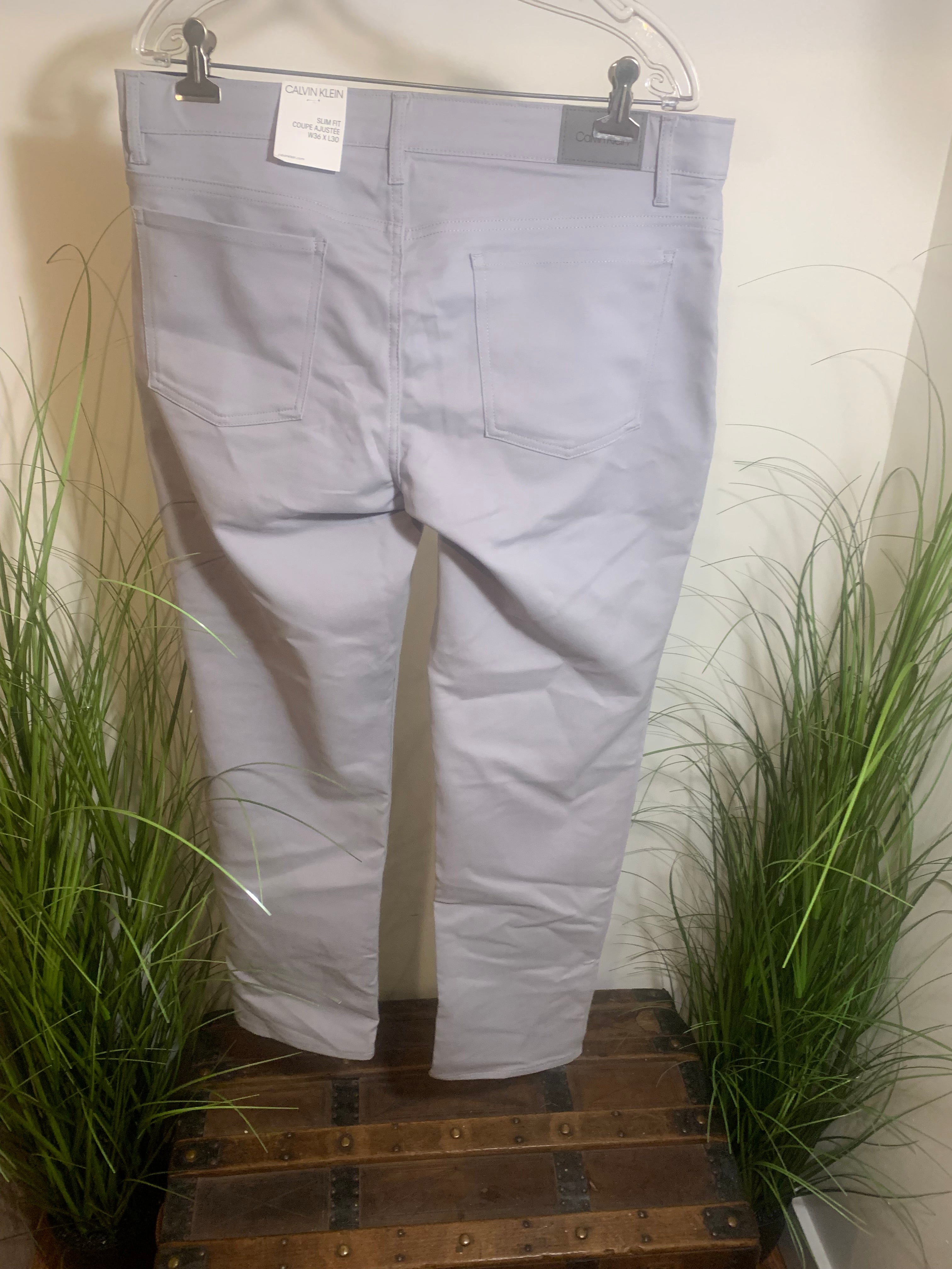 Size 36W 30L BRAND NEW Calvin Klein Stretchable Infinite Flexible Waist Wrinkle Resistant Slim Fit Pants