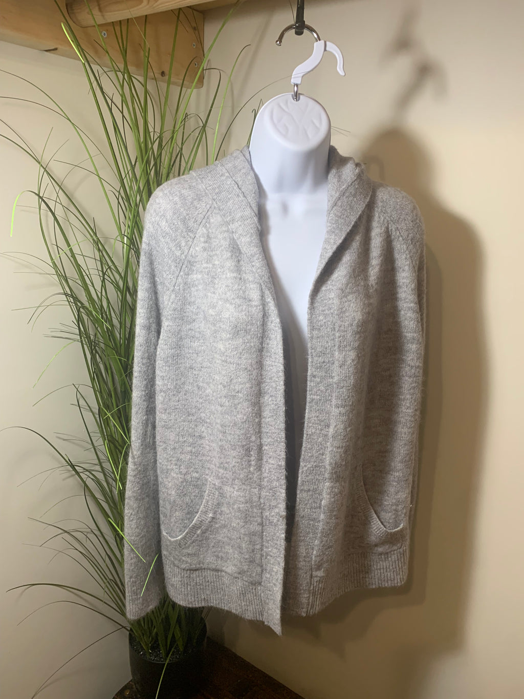 Size L Denver Hayes Cardigan Hoodie