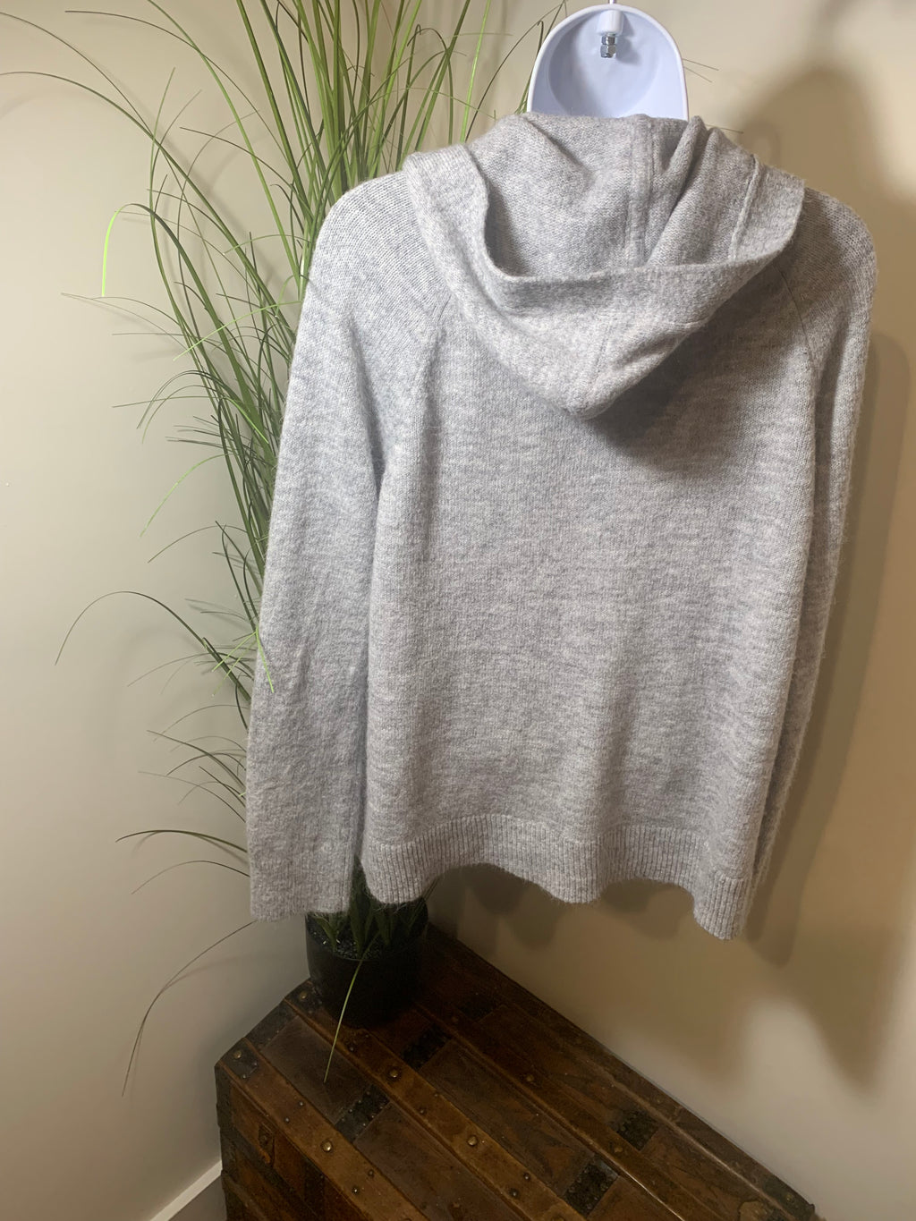 Size L Denver Hayes Cardigan Hoodie