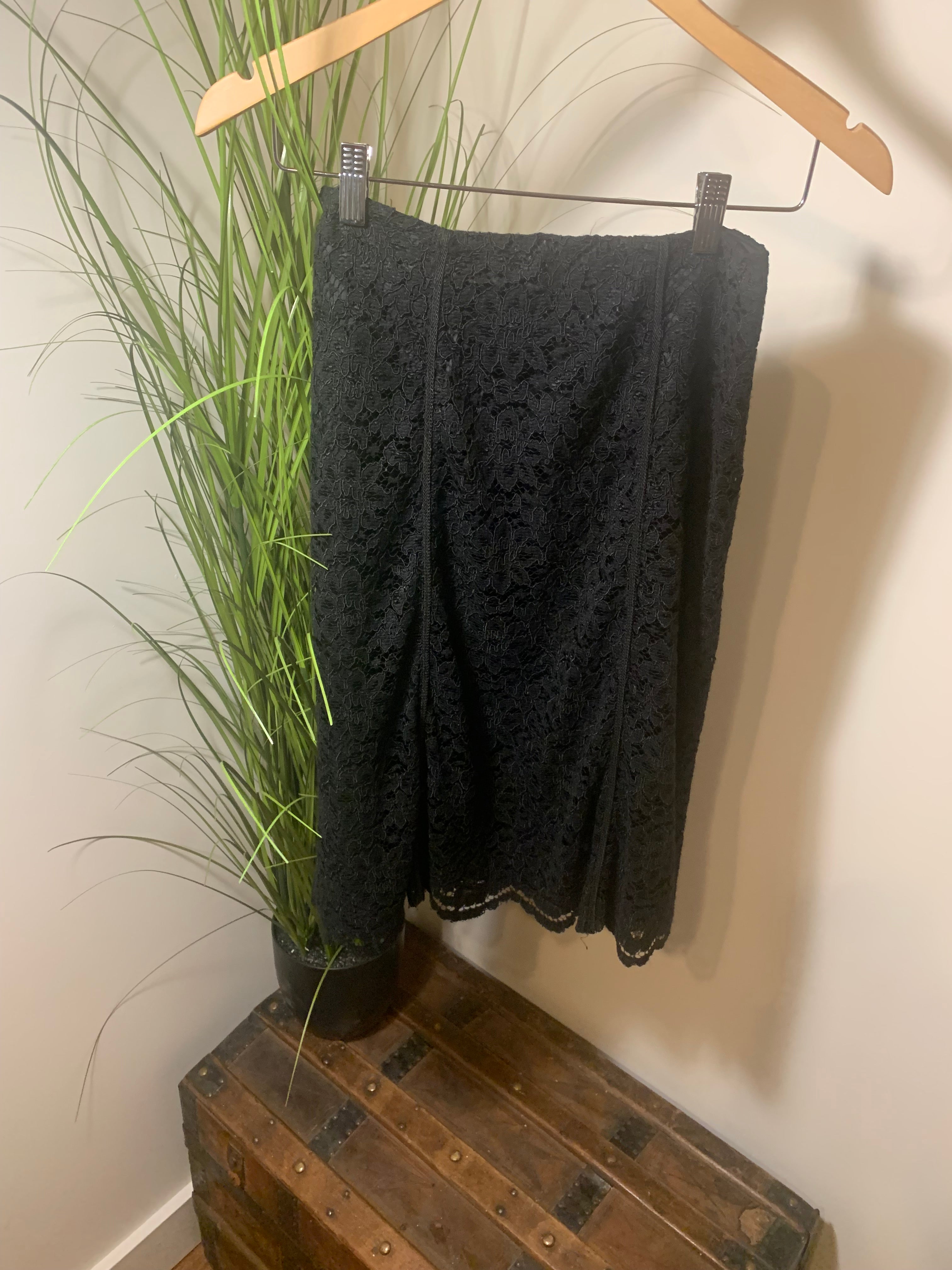 Size 2 Cleo Petites Black Lace Skirt with Lining